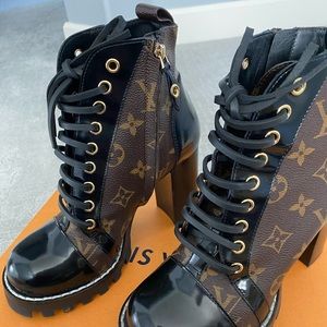Louis Vuitton Star Trail ankle boots